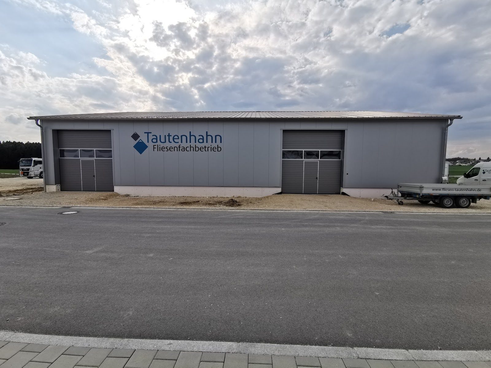 Betriebsgebäude Fliesenfachbetrieb Tautenhahn in Stammham